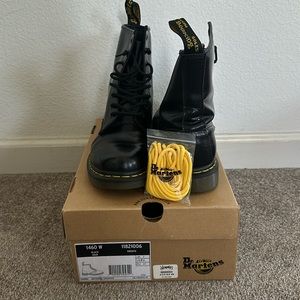 Dr martens 1460 smooth black boots